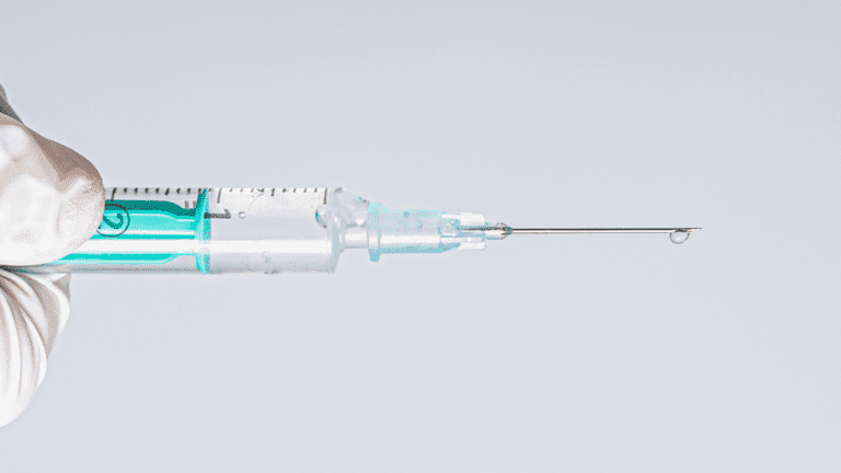 seringa para aplicar urofill, tratamento diferente da prótese peniana